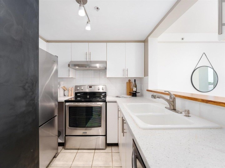 Photo 11 at 704 - 288 E 8th Avenue, Mount Pleasant VE, Vancouver East