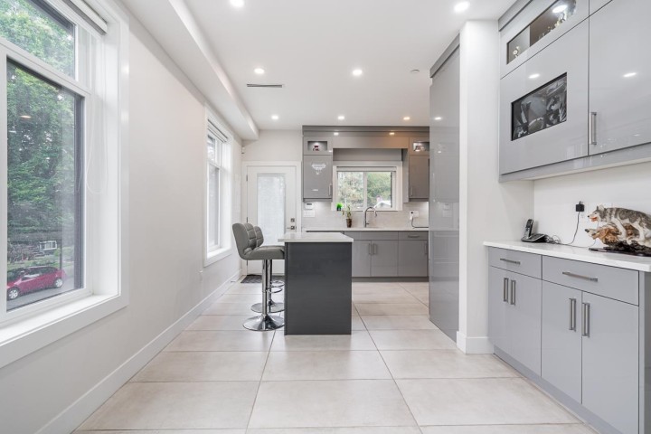 Photo 11 at 6370 Ross Street, Knight, Vancouver East