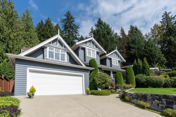 Photo 2 at 906 Prospect Avenue, Canyon Heights NV, North Vancouver