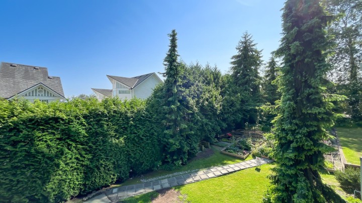 Photo 9 at 206 - 2733 Chandlery Place, South Marine, Vancouver East