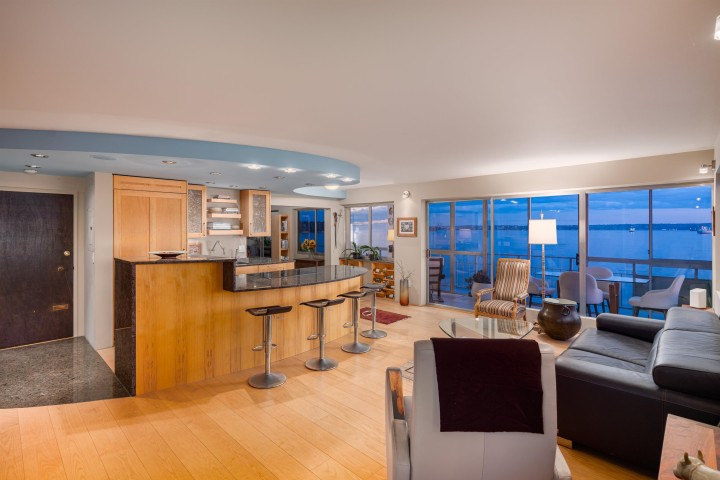 Photo 4 at 1001-02 - 150 24th Street, Dundarave, West Vancouver