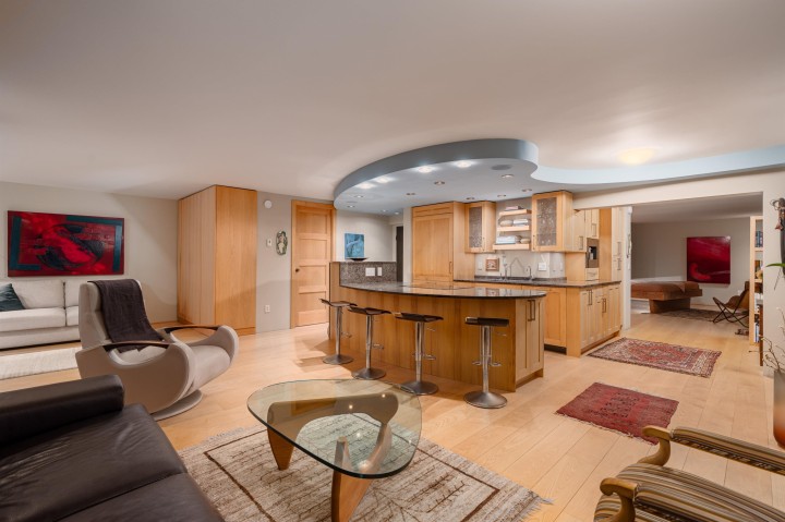 Photo 8 at 1001-02 - 150 24th Street, Dundarave, West Vancouver