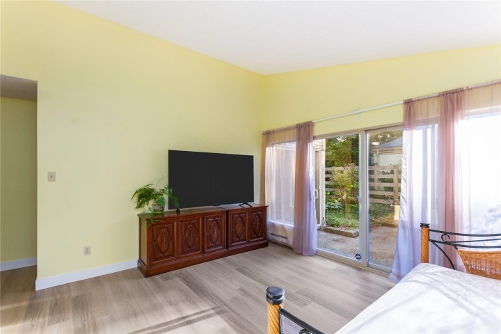 Photo 6 at 7361 Liard Place, Champlain Heights, Vancouver East