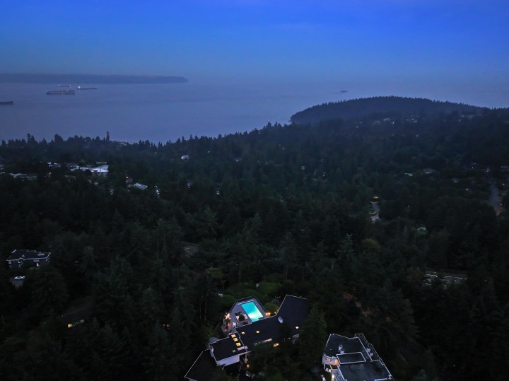 Photo 5 at 4514 Woodgreen Drive, Cypress Park Estates, West Vancouver