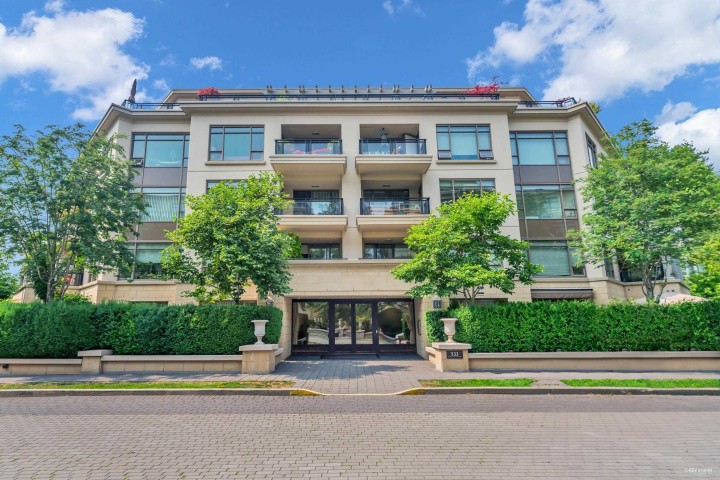 Photo 1 at 202 - 533 Waters Edge Crescent, Park Royal, West Vancouver