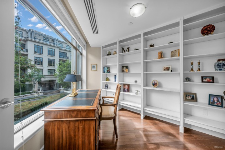 Photo 8 at 202 - 533 Waters Edge Crescent, Park Royal, West Vancouver