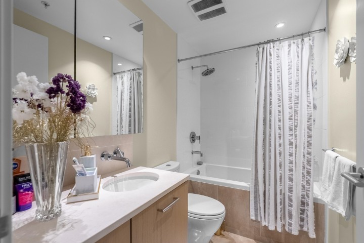 Photo 22 at 1401 - 150 W 15th Street, Central Lonsdale, North Vancouver