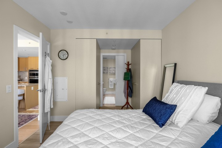 Photo 15 at 1401 - 150 W 15th Street, Central Lonsdale, North Vancouver