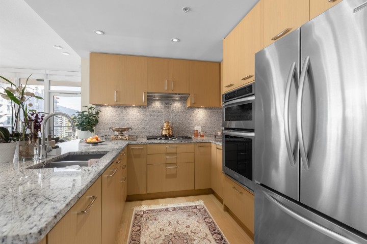 Photo 11 at 1401 - 150 W 15th Street, Central Lonsdale, North Vancouver