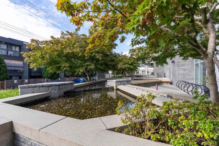 Photo 4 at 1401 - 150 W 15th Street, Central Lonsdale, North Vancouver