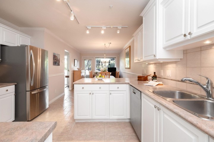 Photo 13 at 651 St. Andrews Avenue, Lower Lonsdale, North Vancouver