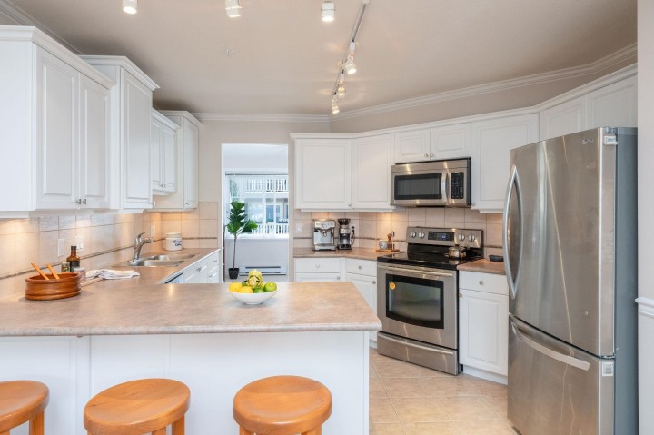 Photo 11 at 651 St. Andrews Avenue, Lower Lonsdale, North Vancouver