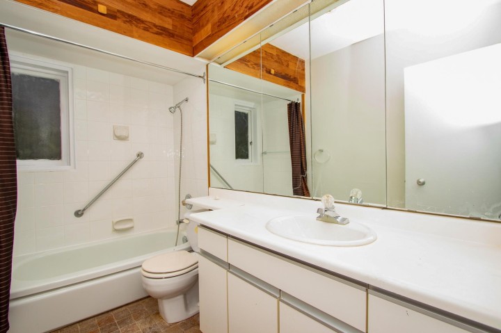 Photo 11 at 4067 Sunnycrest Drive, Forest Hills NV, North Vancouver