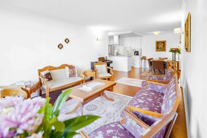 Photo 6 at 306 - 2020 Fullerton Avenue, Pemberton NV, North Vancouver