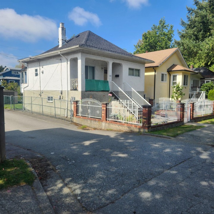 Photo 3 at 4873 James Street, Main, Vancouver East