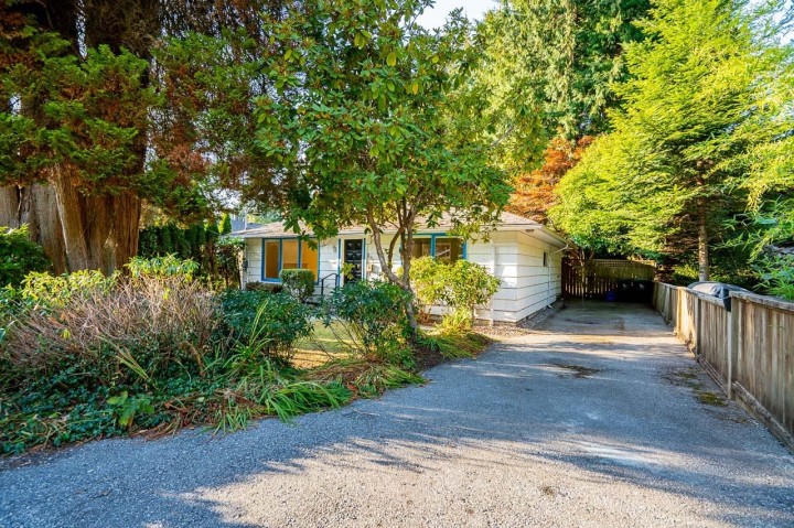 Photo 3 at 3084 Paisley Road, Capilano NV, North Vancouver