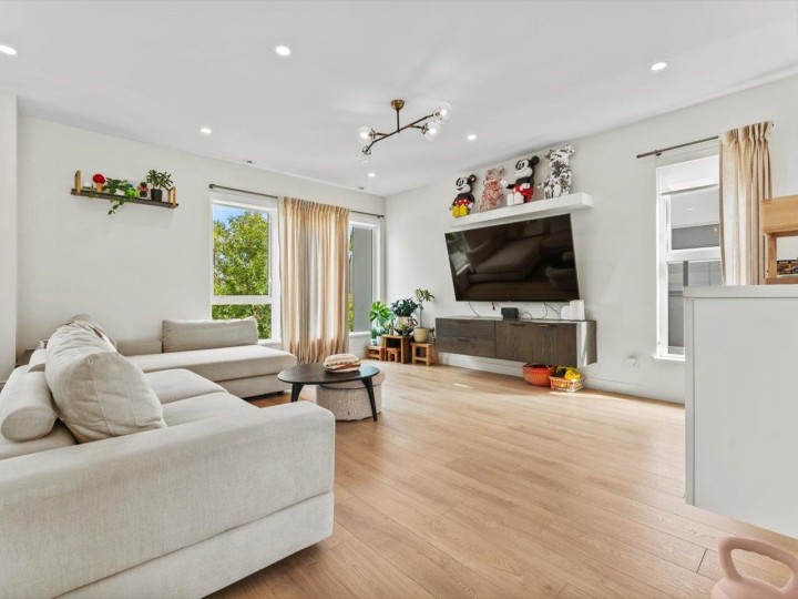 Photo 2 at 66 - 3597 Malsum Drive, Roche Point, North Vancouver