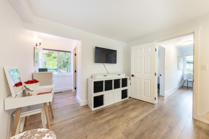 Photo 26 at 8 Glenmore Drive, Glenmore, West Vancouver