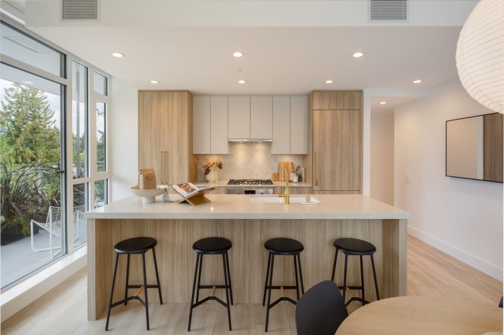 Photo 6 at 407 - 2385 Emery Court, Lynn Valley, North Vancouver