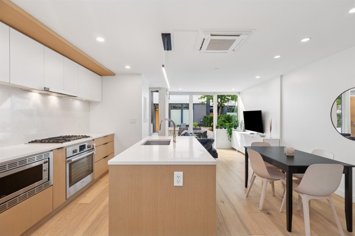 Photo 3 at 106 - 649 E 3rd Street, Lower Lonsdale, North Vancouver