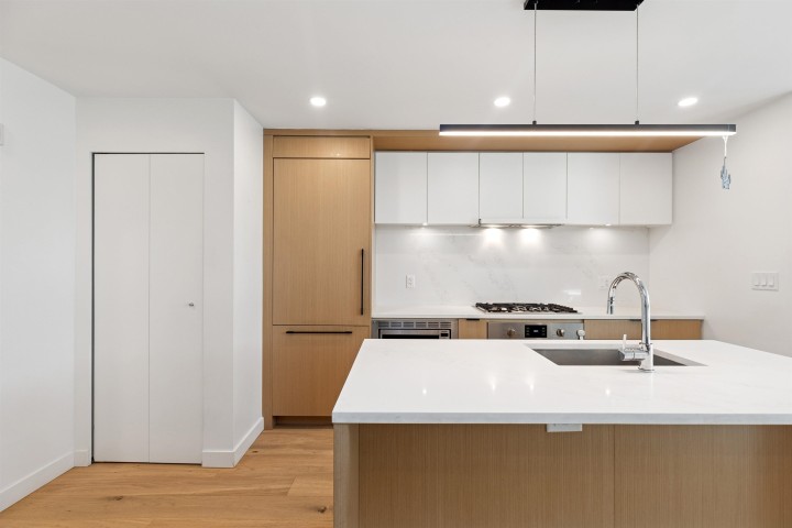 Photo 5 at 106 - 649 E 3rd Street, Lower Lonsdale, North Vancouver