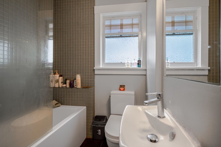 Photo 7 at 3012 W 14th Avenue, Kitsilano, Vancouver West