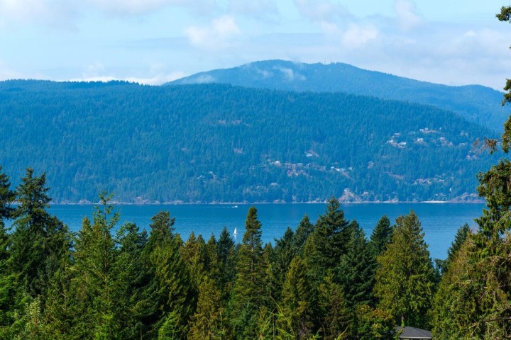 Photo 7 at 5480 Keith Road, Caulfeild, West Vancouver