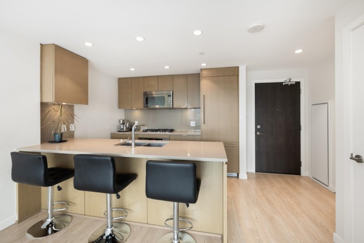 Photo 4 at 810 - 125 E 14th Street, Central Lonsdale, North Vancouver