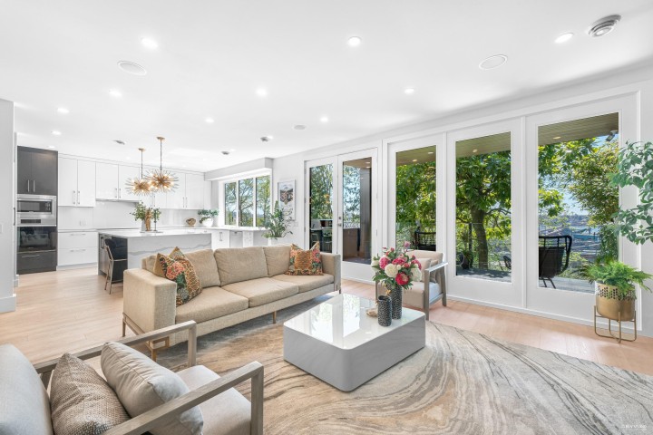 Photo 6 at 919 E 4th Street, Queensbury, North Vancouver