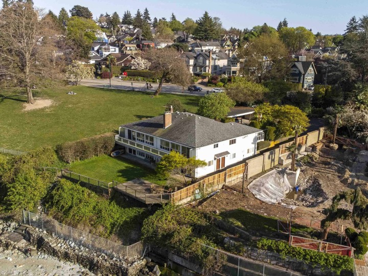 Photo 3 at 2789 Point Grey Road, Kitsilano, Vancouver West