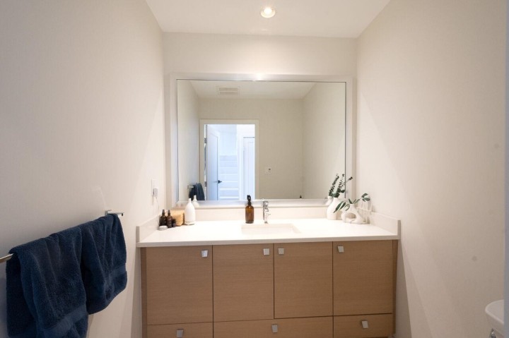 Photo 8 at 2063 W 10th Avenue, Kitsilano, Vancouver West