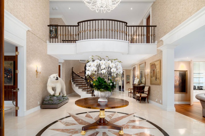 Photo 2 at 4778 Drummond Drive, Point Grey, Vancouver West