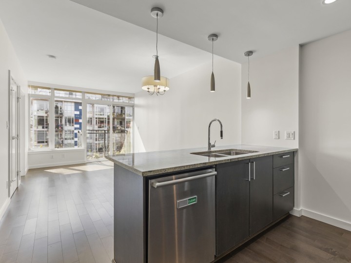 Photo 13 at 608 - 38 W 1st Avenue, False Creek, Vancouver West