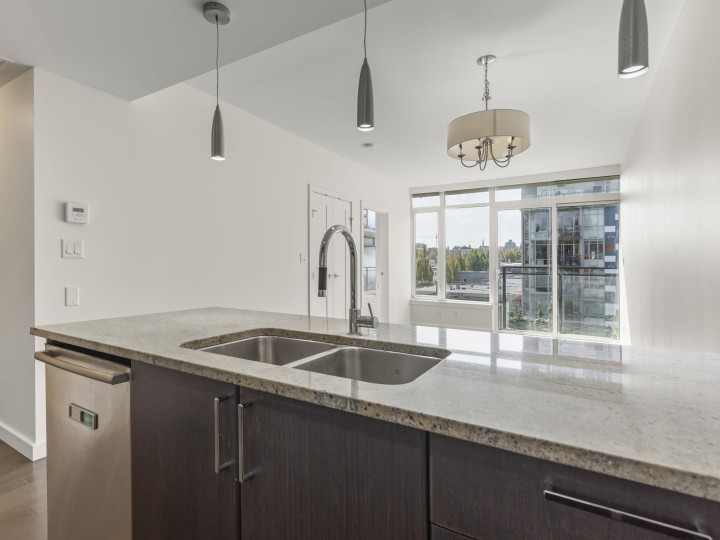 Photo 14 at 608 - 38 W 1st Avenue, False Creek, Vancouver West