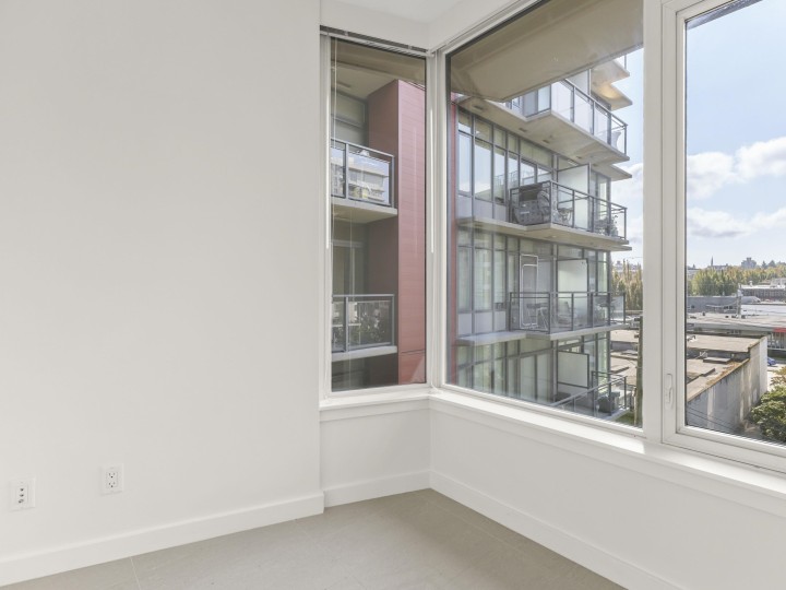 Photo 8 at 608 - 38 W 1st Avenue, False Creek, Vancouver West