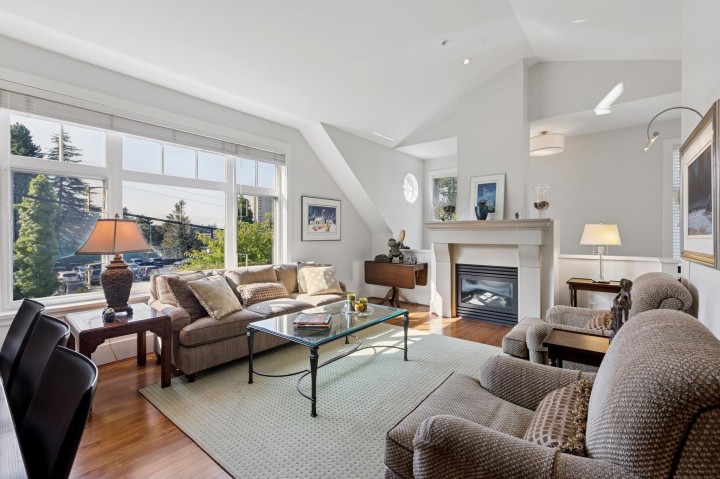 Photo 5 at 2133 Gordon Avenue, Dundarave, West Vancouver