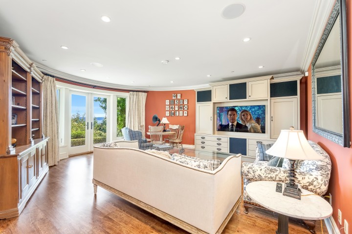 Photo 19 at 4672 Clovelly Walk, Caulfeild, West Vancouver