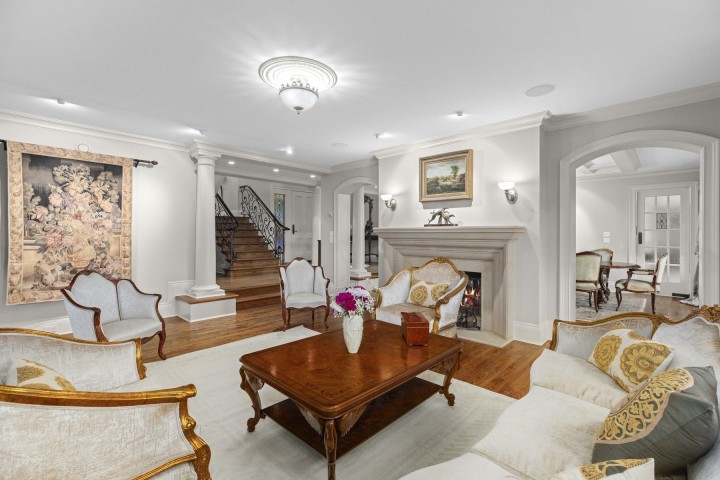 Photo 6 at 3090 Mathers Avenue, Altamont, West Vancouver