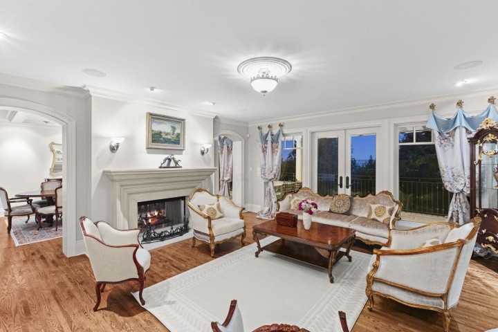 Photo 7 at 3090 Mathers Avenue, Altamont, West Vancouver