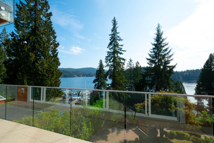 Photo 2 at 2867 Panorama Drive, Deep Cove, North Vancouver