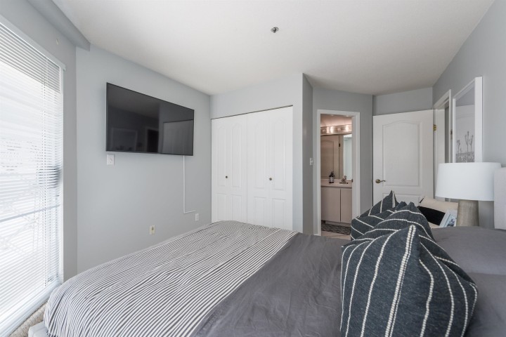 Photo 11 at 208 - 788 W 8th Avenue, Fairview VW, Vancouver West