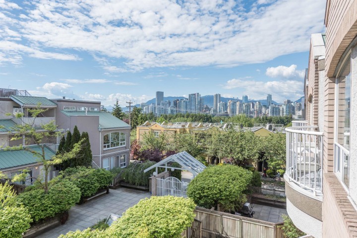 Photo 39 at 208 - 788 W 8th Avenue, Fairview VW, Vancouver West