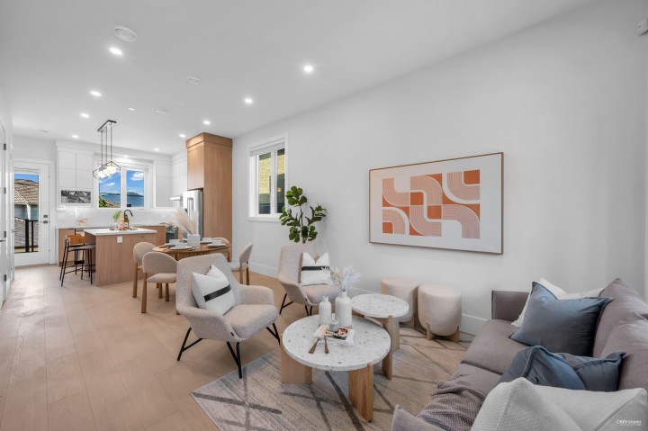 Photo 4 at 3417 Seaforth Drive, Renfrew Heights, Vancouver East