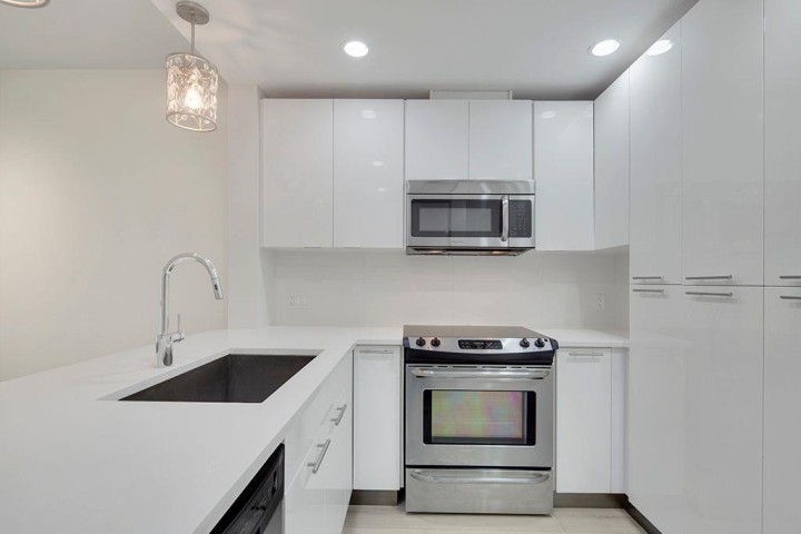 Photo 12 at 404 - 733 W 3rd Street, Harbourside, North Vancouver