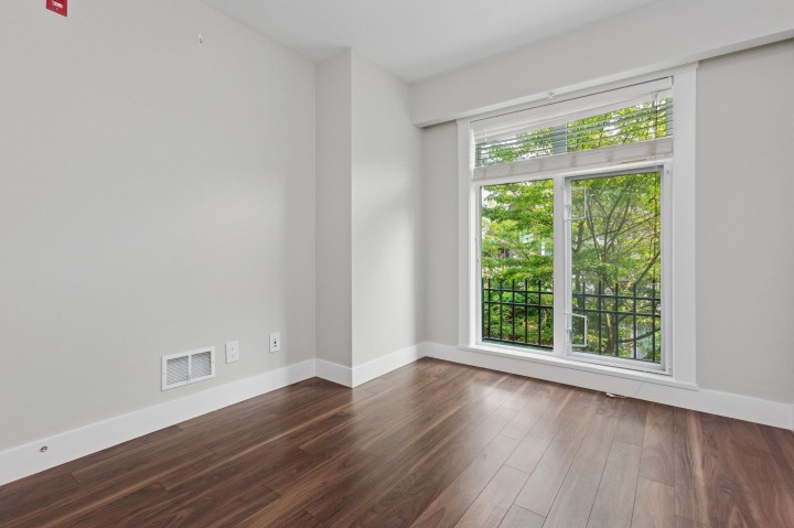 Photo 16 at 5977 Oak Street, South Granville, Vancouver West