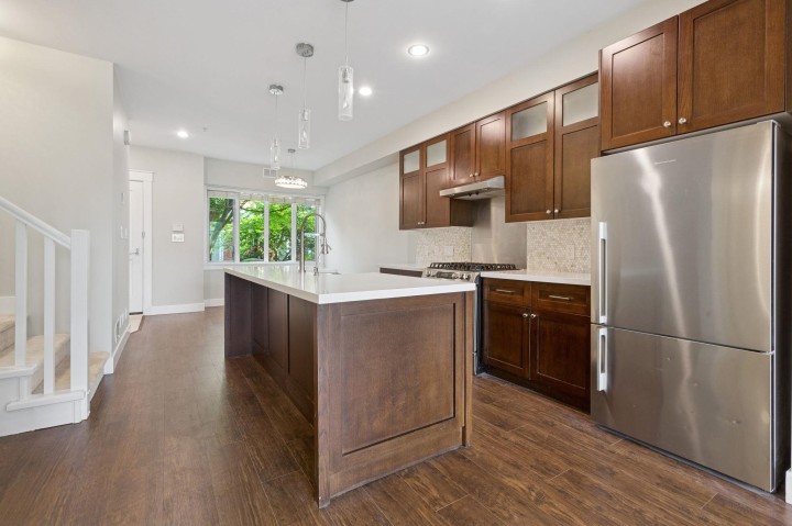 Photo 7 at 5977 Oak Street, South Granville, Vancouver West