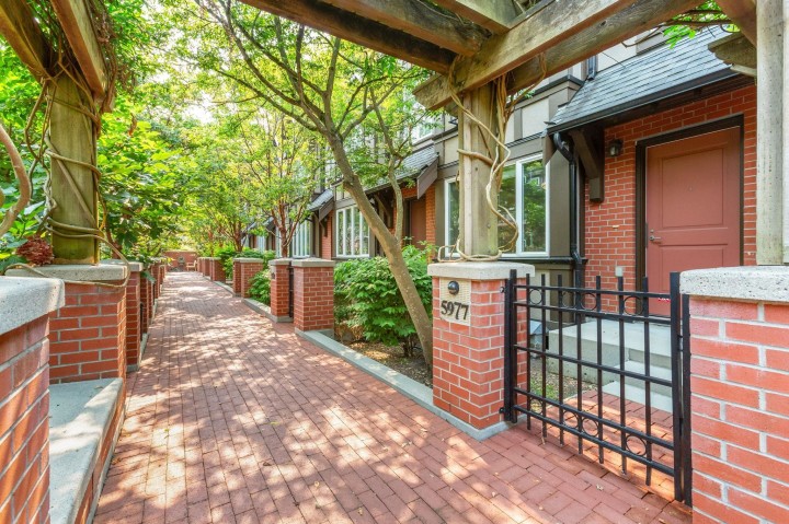 Photo 1 at 5977 Oak Street, South Granville, Vancouver West