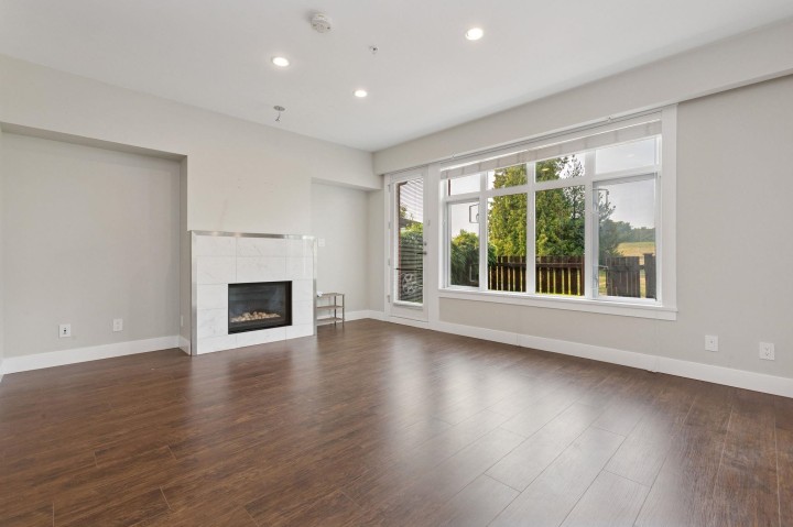 Photo 5 at 5977 Oak Street, South Granville, Vancouver West