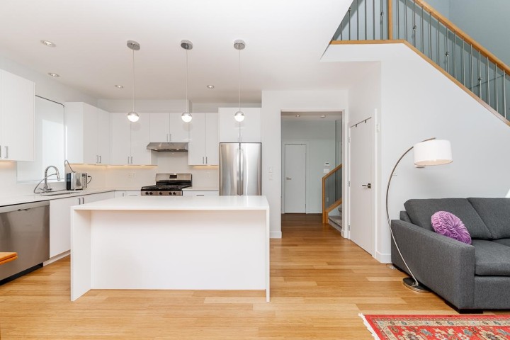 Photo 9 at 3205 Carolina Street, Fraser VE, Vancouver East