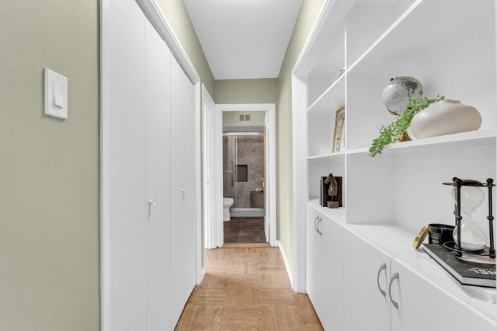 Photo 8 at 505 - 5926 Tisdall Street, Oakridge VW, Vancouver West